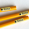 Minipegatinas con su diseño