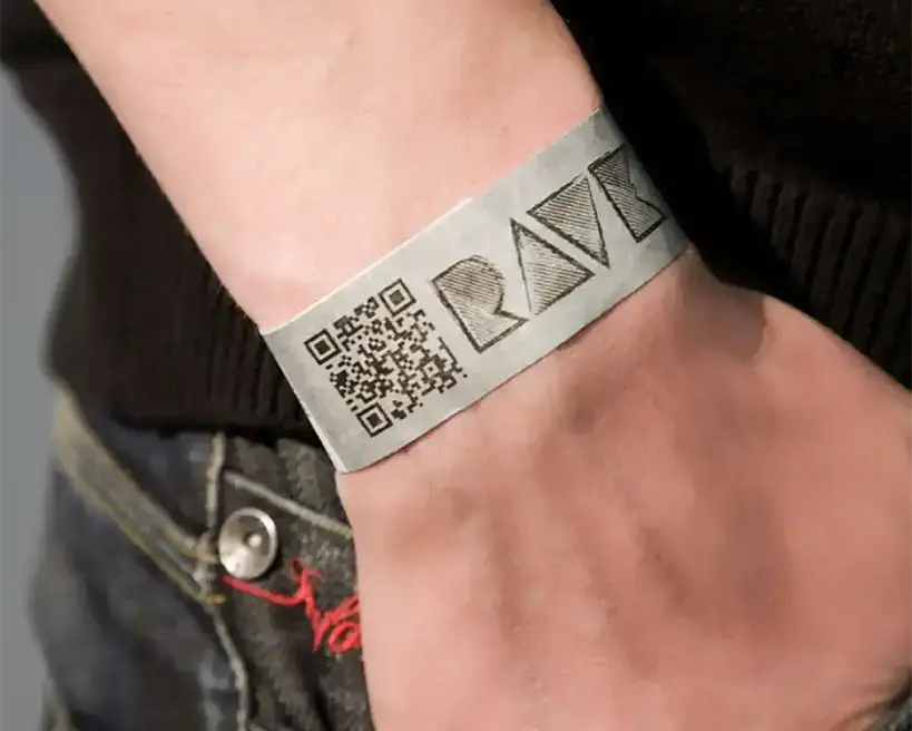 Pulseras de papel con código QR o código de barras