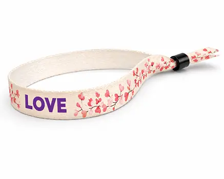 Pulseras para festivales con guirnalda de flores rojas